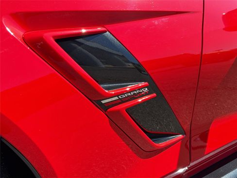 Used 2019 Chevrolet Corvette Grand Sport RWD image 38
