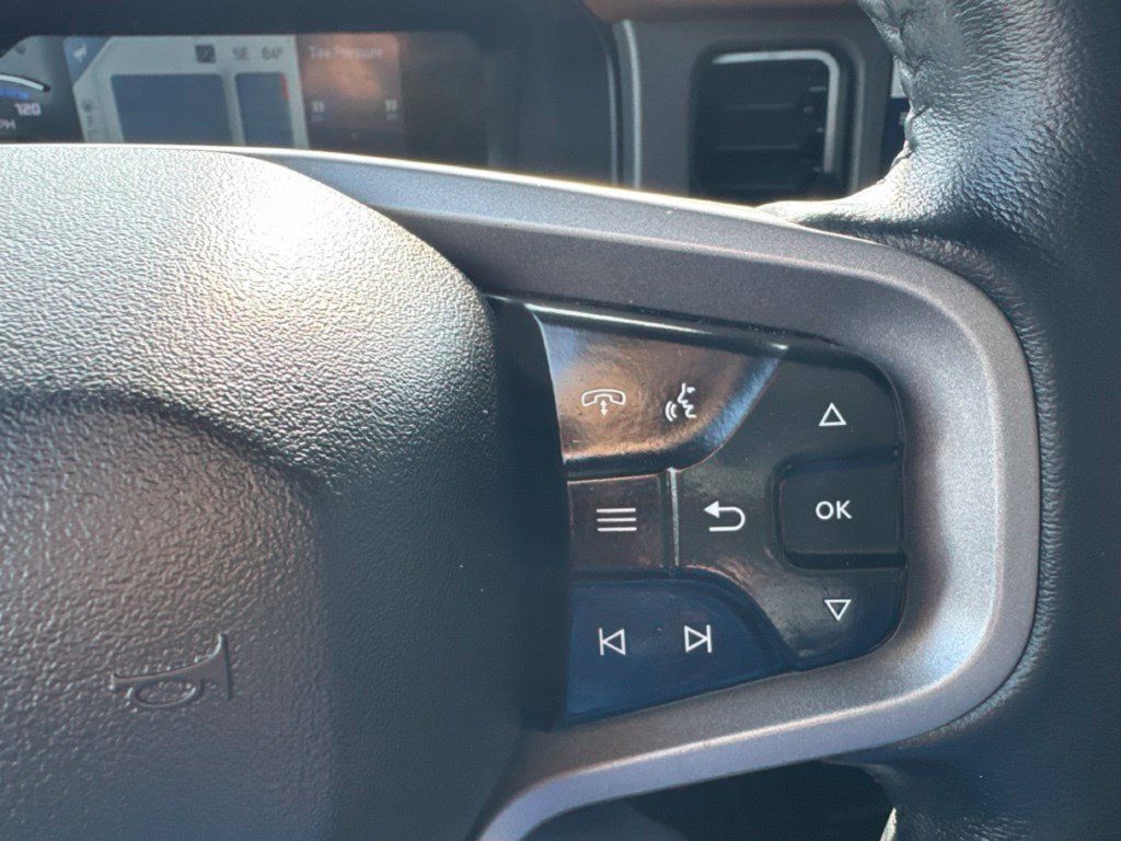 Used 2024 Ford Bronco Outer Banks AWD/4WD image 16