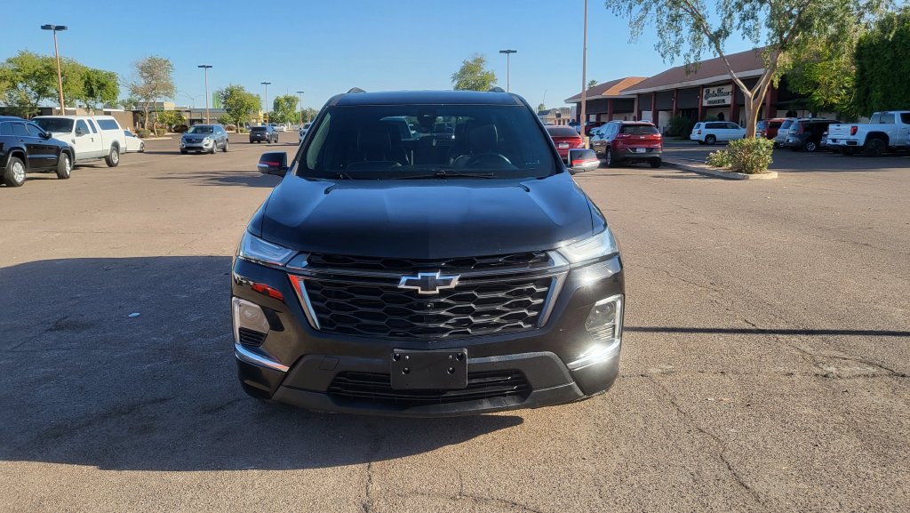 Used 2022 Chevrolet Traverse Premier w/ Redline Edition FWD image 3