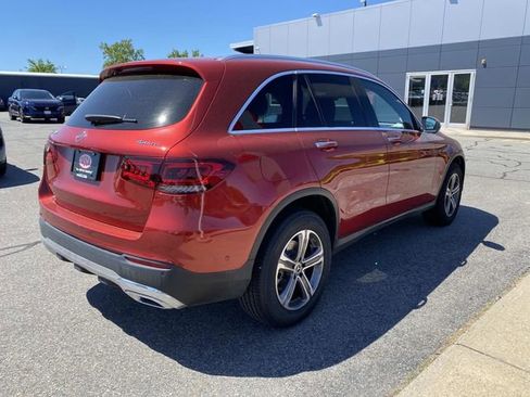 Used 2021 Mercedes-Benz GLC 300 4MATIC image 5