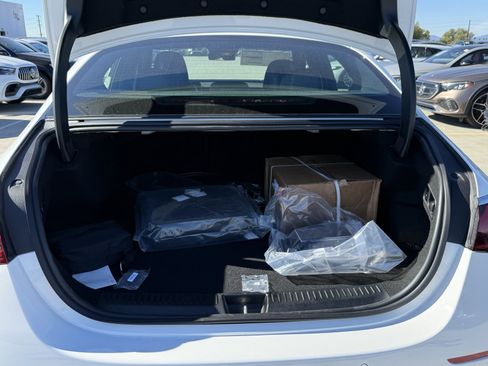 New 2026 Mercedes-Benz E 53 AMG e 4MATIC Sedan image 12