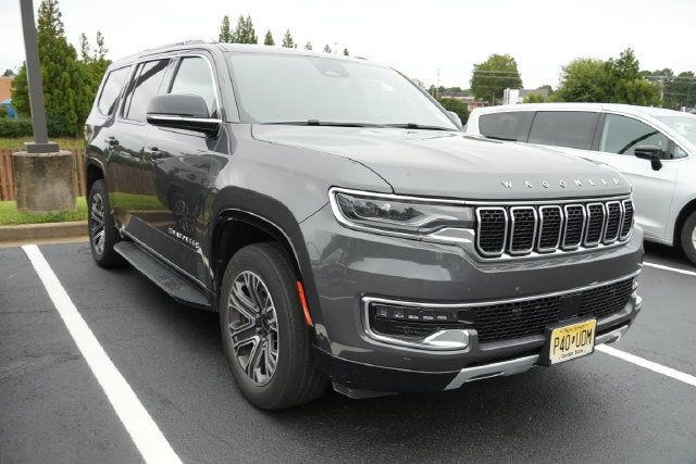 Used 2024 Jeep Wagoneer Series II w/ Flexible Seating Group AWD/4WD image 1