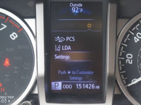 Used 2020 Toyota Tacoma SR5 RWD image 4