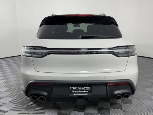 Certified 2026 Porsche Macan AWD/4WD image 10