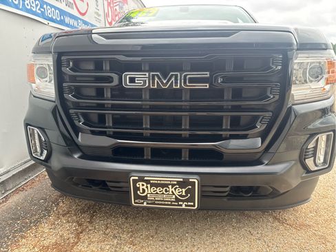Used 2022 GMC Canyon Elevation w/ Elevation Premium Package AWD/4WD image 11