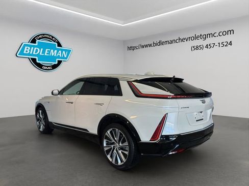 Used 2024 Cadillac Lyriq Luxury w/ LPO, Floor Liner Package image 5