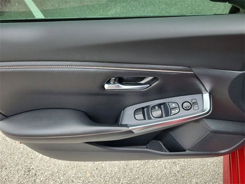 Used 2021 Nissan Sentra SR image 17