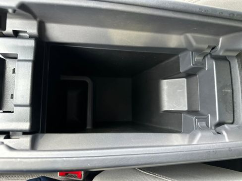 Used 2023 Nissan Rogue SV image 26