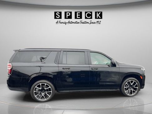 Certified 2024 Chevrolet Suburban RST w/ Luxury Package AWD/4WD image 11