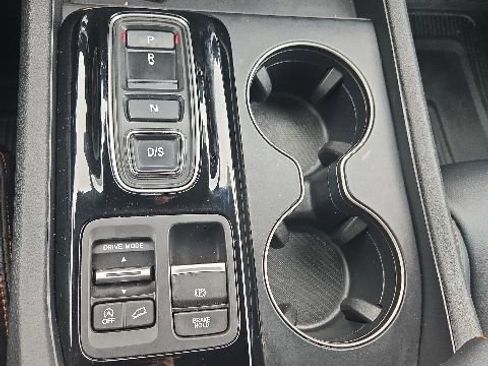 Used 2024 Honda Pilot TrailSport image 23