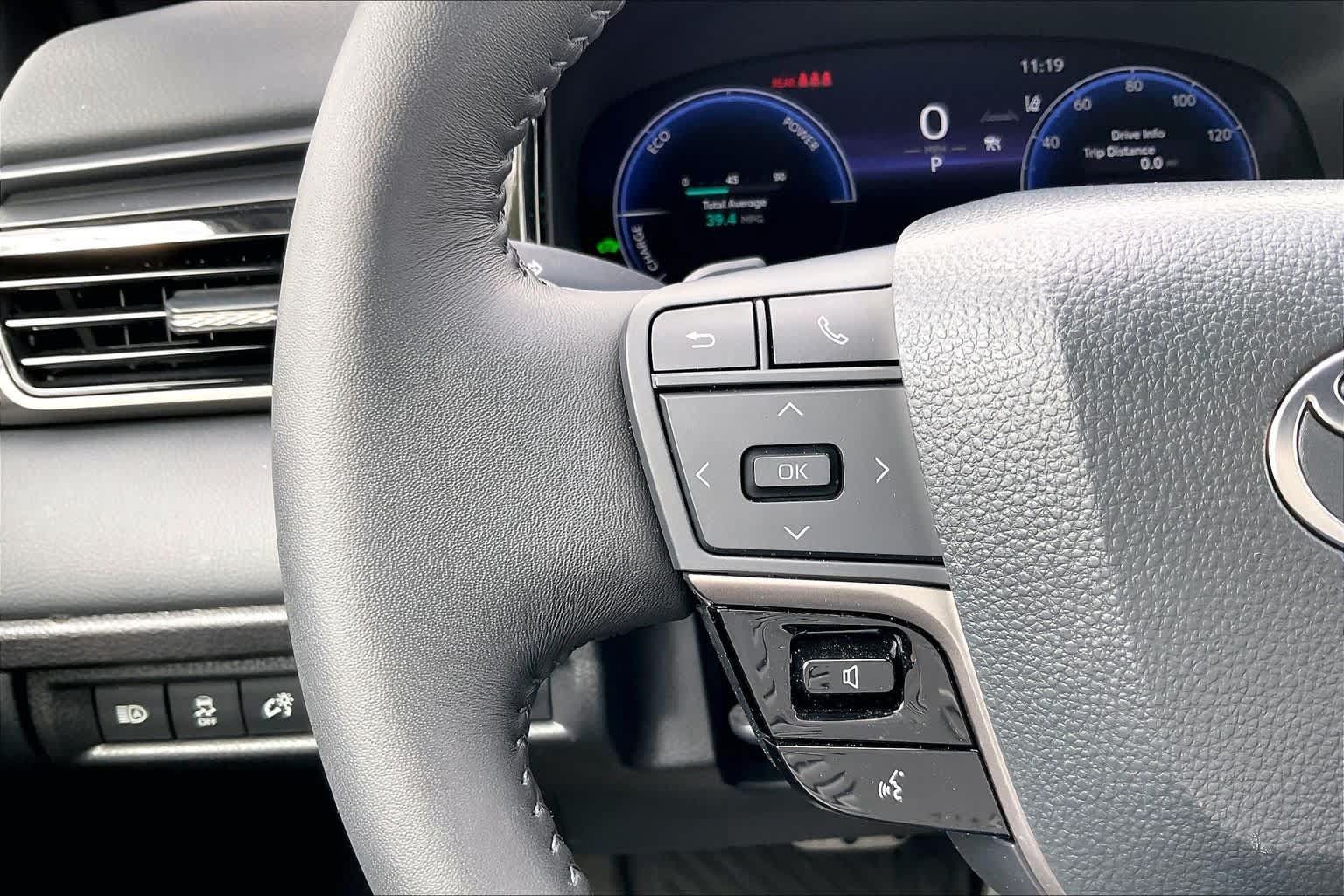Used 2026 Toyota Camry XSE FWD image 22