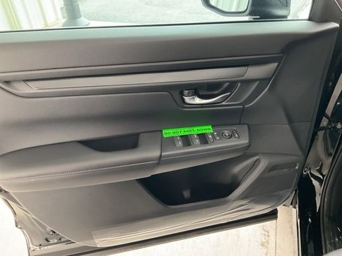 New 2026 Honda CR-V LX image 5