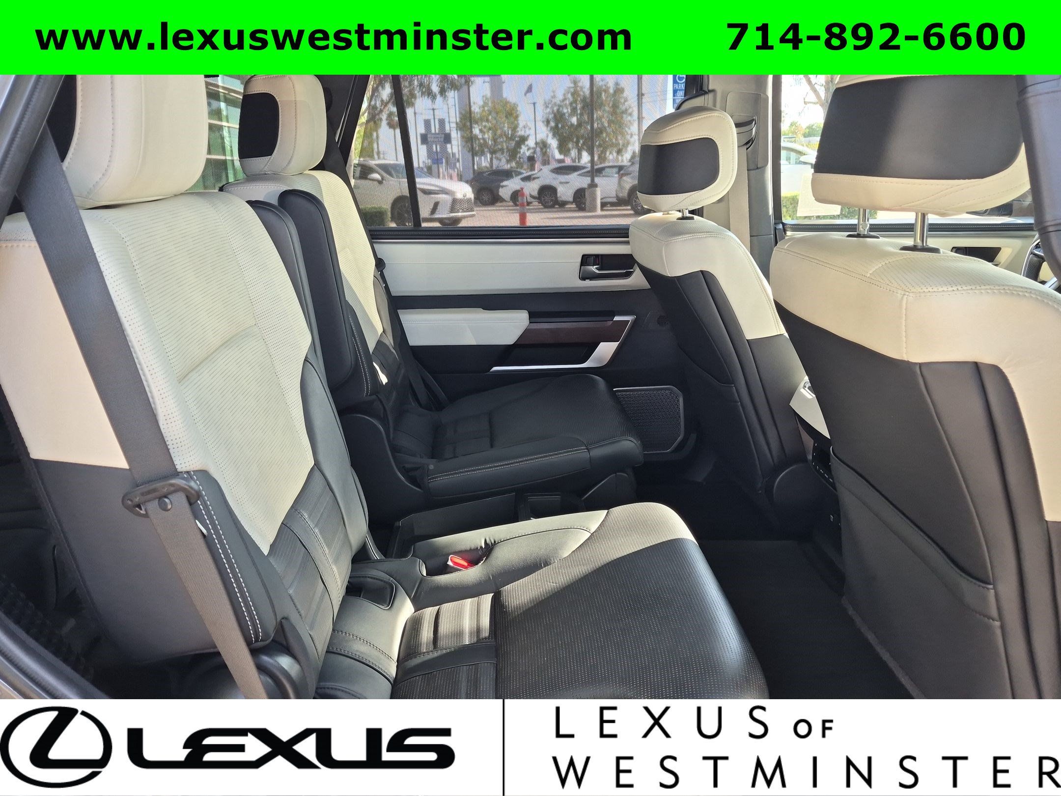 Used 2023 Toyota Sequoia Capstone AWD/4WD image 7