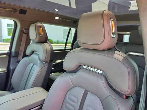 Used 2023 Rivian R1S Launch Edition AWD/4WD image 22