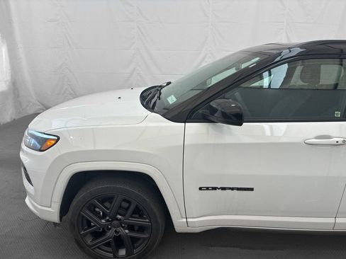 Used 2024 Jeep Compass Limited w/ High Altitude Package AWD/4WD image 3
