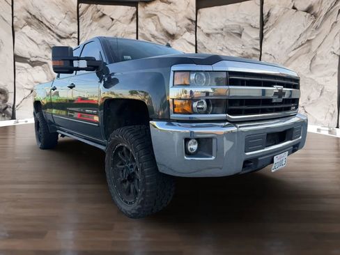 Used 2018 Chevrolet Silverado 3500 LT w/ LT Convenience Package AWD/4WD image 2