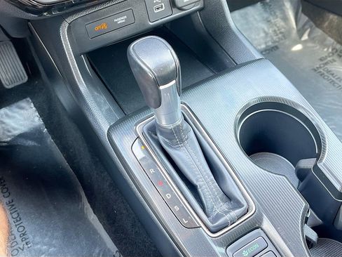 Used 2024 Honda Civic EX-L image 16