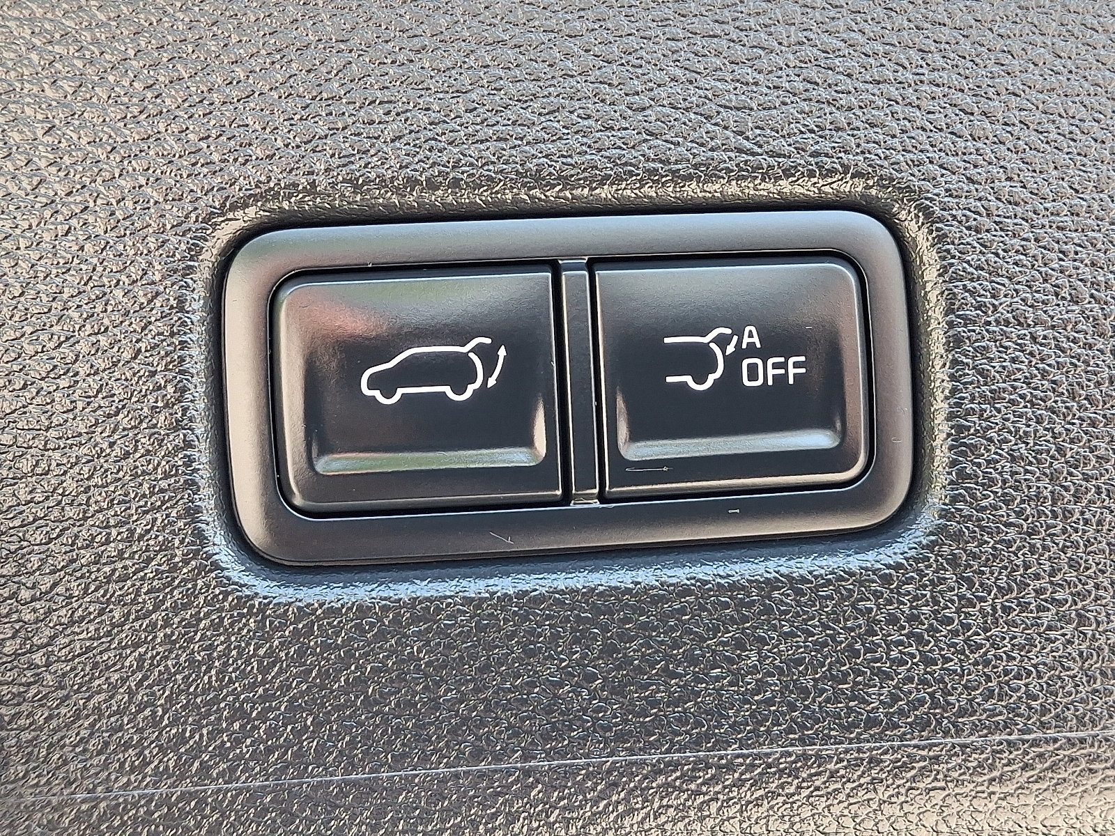 Used 2025 Kia Telluride EX w/ EX Captain's Chair Package AWD/4WD image 30