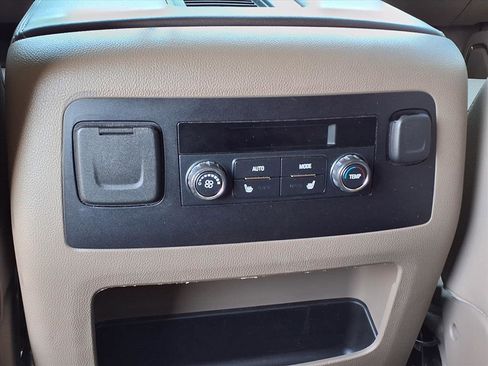 Used 2017 Chevrolet Tahoe Premier image 18