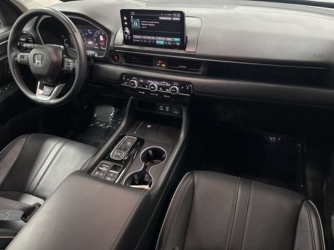 Used 2024 Honda Pilot Elite image 11