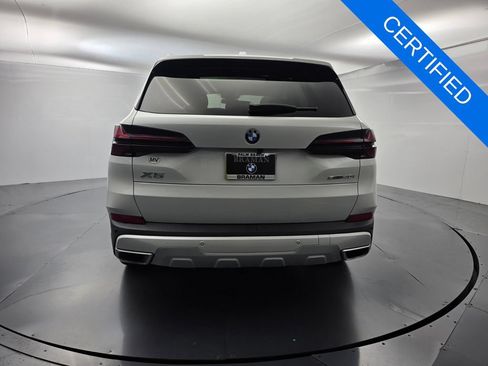 Certified 2024 BMW X5 sDrive40i w/ Premium Package RWD image 5