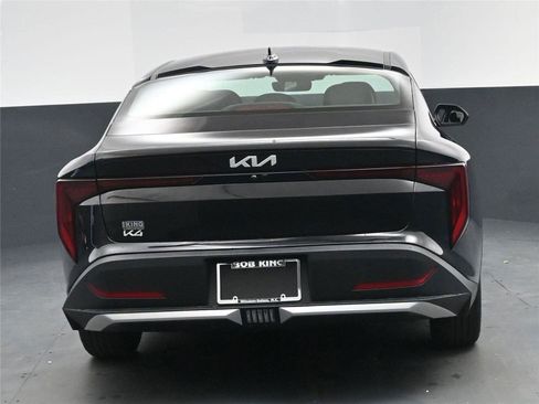 New 2025 Kia K4 LXS image 13