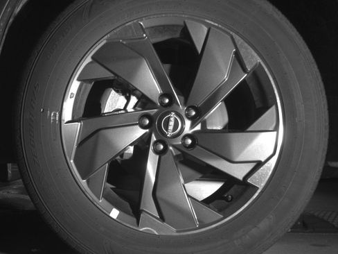 Used 2025 Nissan Rogue SV FWD image 12