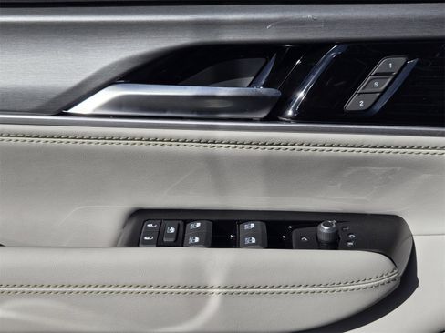 New 2025 Jeep Wagoneer L Series II image 23