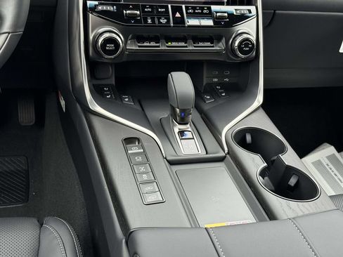 New 2026 Lexus LX 700h Luxury image 15