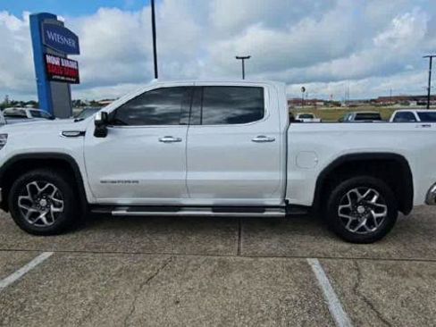 Certified 2025 GMC Sierra 1500 SLT AWD/4WD image 4
