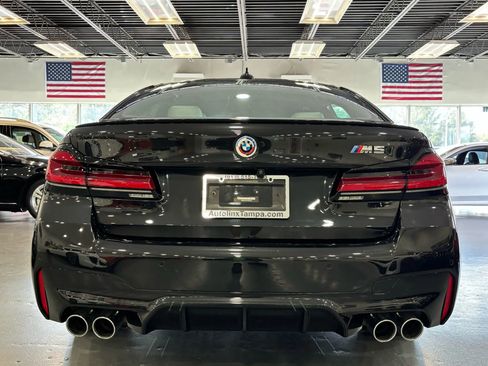 Used 2023 BMW M5 image 6