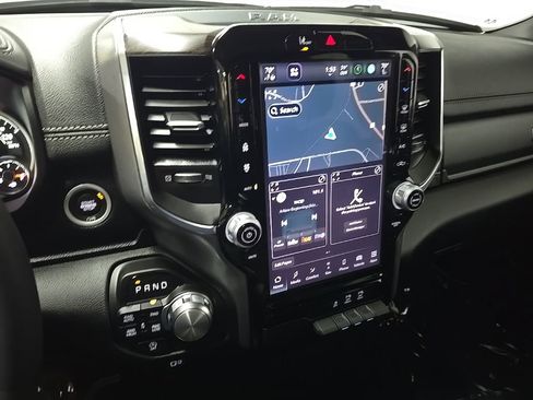 Used 2025 RAM 1500 Laramie AWD/4WD image 25
