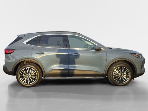 New 2026 Ford Escape SE w/ PHEV Premium Package image 36
