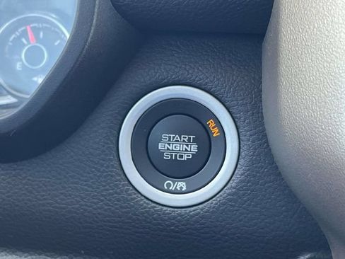Used 2021 RAM 1500 Laramie AWD/4WD image 32