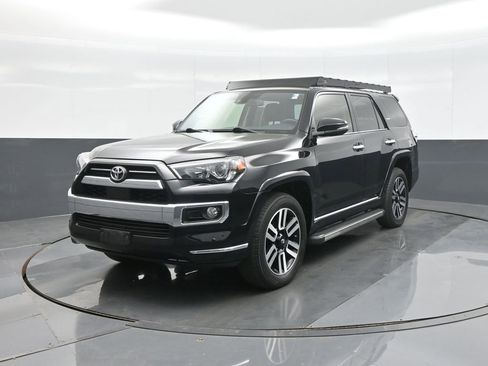 Used 2020 Toyota 4Runner Limited AWD/4WD image 3