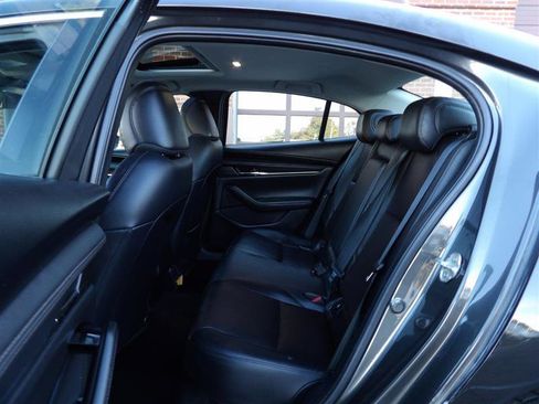 Used 2022 MAZDA MAZDA3 s image 12