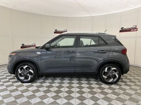 New 2026 Hyundai Venue SEL image 2