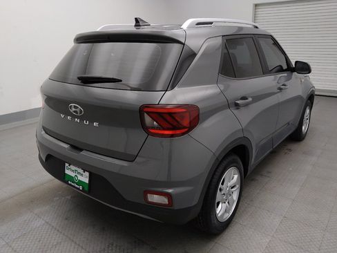 Used 2020 Hyundai Venue SEL w/ Convenience Package FWD image 9