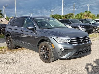Certified 2022 Volkswagen Tiguan SE