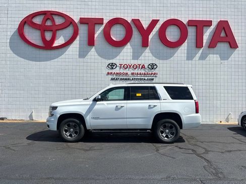 Used 2019 Chevrolet Tahoe LT w/ Luxury Package AWD/4WD image 4
