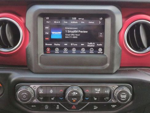 Used 2019 Jeep Wrangler Unlimited Rubicon w/ Cold Weather Group image 18