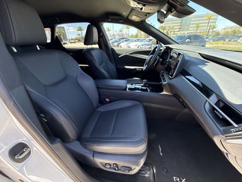 Used 2025 Lexus RX 350 FWD w/ Technology Package image 16