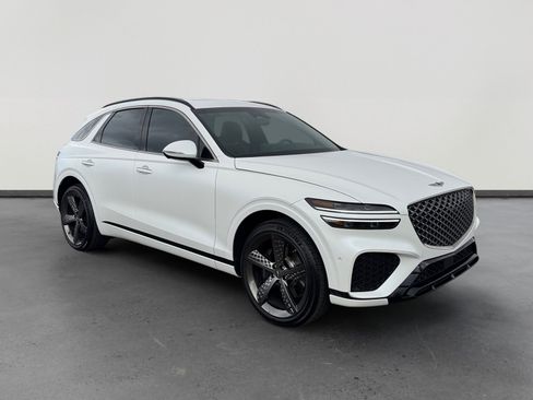 Used 2025 Genesis GV70 2.5T w/ Sport Prestige Package AWD/4WD image 7