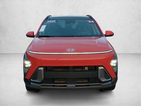Used 2024 Hyundai Kona Limited FWD image 2