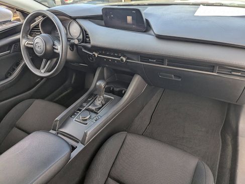 Used 2020 MAZDA MAZDA3 Base image 12