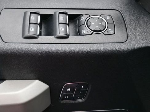 Used 2017 Ford F150 Lariat AWD/4WD image 14