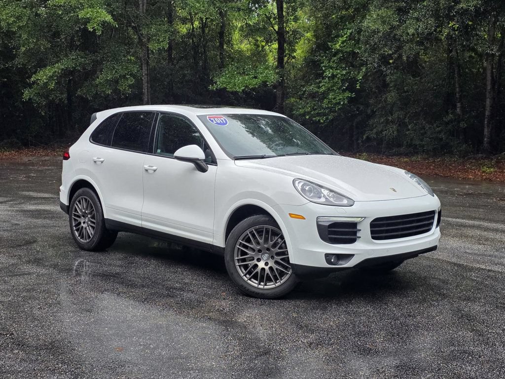 Used 2017 Porsche Cayenne AWD/4WD image 1