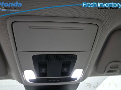 Used 2024 Honda Pilot Touring image 31