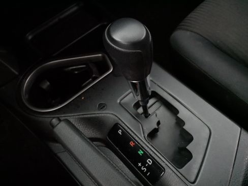 Used 2018 Toyota RAV4 LE w/ Carpet Mat Package FWD image 24
