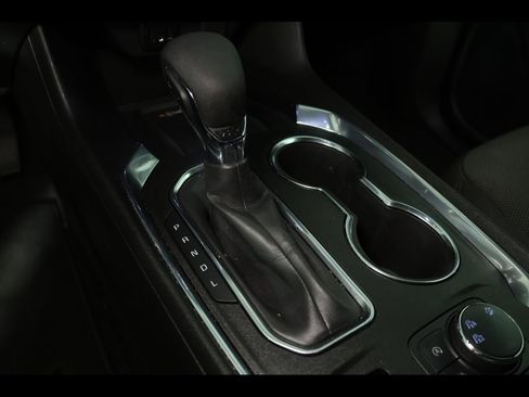 Used 2023 Chevrolet Traverse LT image 27